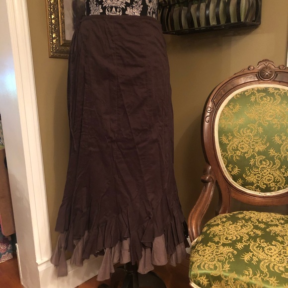 Le Chateau | M/L - Picture 2 of 6